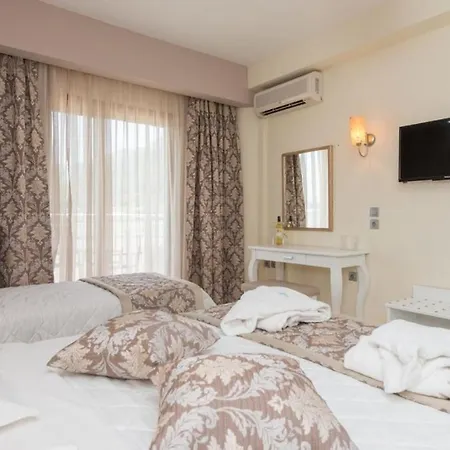 马兰顿海滩酒店 4*