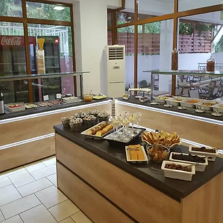 马兰顿海滩酒店