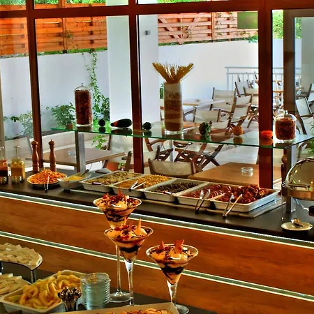 马兰顿海滩酒店 酒店 4*