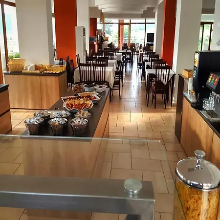 Hotel Maranton Kinira